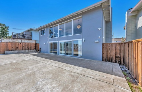 South San Francisco House | Modern 4-bedroom House with a View in South San Francisco
