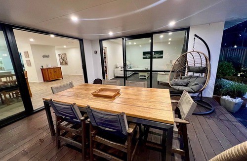 Omaha House | Modern 4 Bed Home - 5 minute stroll to Omaha Beach