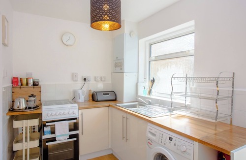 Stratford and New Town House | Modern 4 Bed home w/Private Garden in Stratford!