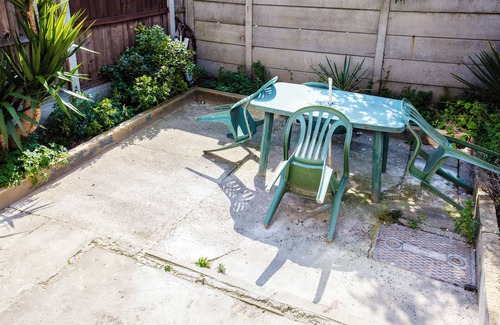 Stratford and New Town House | Modern 4 Bed home w/Private Garden in Stratford!