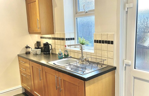 Preston House | Modern 4-bed stay-away-home sleeps 8 in Preston