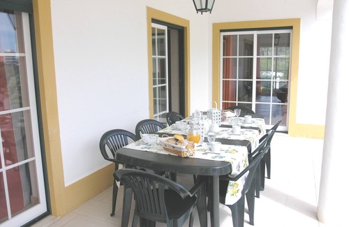 Armacao de Pera Villa | Modern 4 bedroom Villa with private pool, close to beach/town of Armação de Pêra