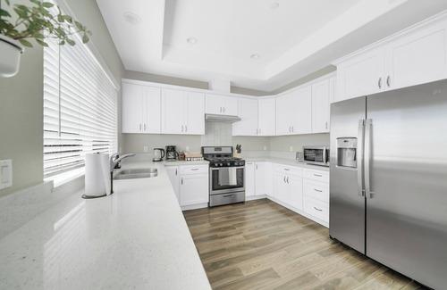 Westminster House | Modern 4 Bedroom Central Oasis with Spa