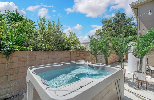 Westminster House | Modern 4 Bedroom Central Oasis with Spa