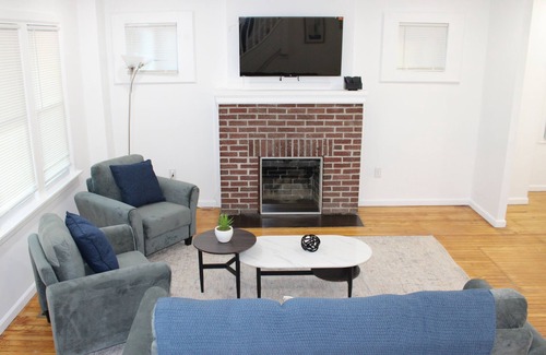 Wilmington House | Modern 4 Bedroom Home in Wilmington