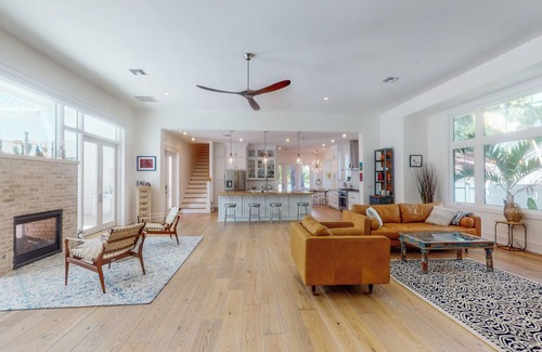 Historic Old Northeast House | Modern 4-bedroom house in historic Old Northeast St. Pete, 1 mile to downtown