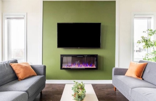 Pickering House | Modern 4BR Home in Pickering - Near Attractions! Toronto Zoo, Thermea Spa!