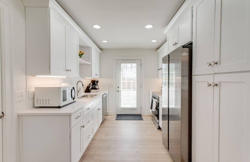 Murfreesboro Apartment | Modern 4BR Home Near MTSU and Restaurants