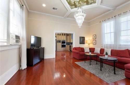Milan Apartment | Modern 4BR Retreat · Walk to Downtown New Orleans Unit 1