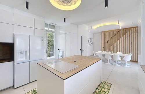 Prado - Republique Villa | Modern 5-bedroom villa in Cannes with swimming pool