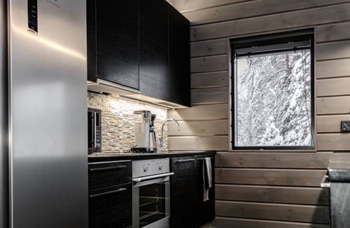 Rukatunturi Villa | Modern 5BR Villa with Sauna, Jacuzzi & Scenic Views in Rukatunturi