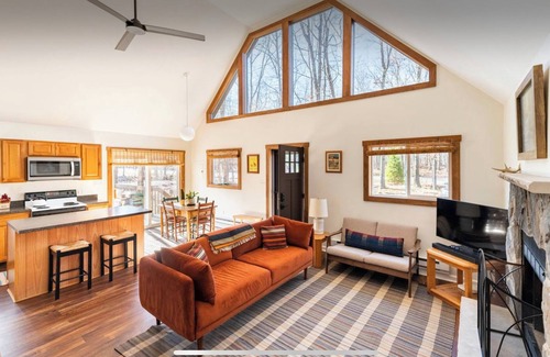 Albrightsville Cabin | modern a-frame cabin with lake access & hot tub