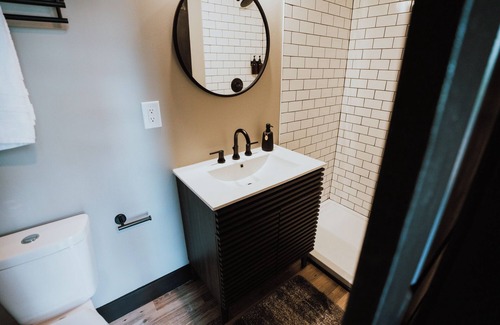 Coosa Resort | Modern A-Frame Cabin: Hot Tub, TV, & Lake Views