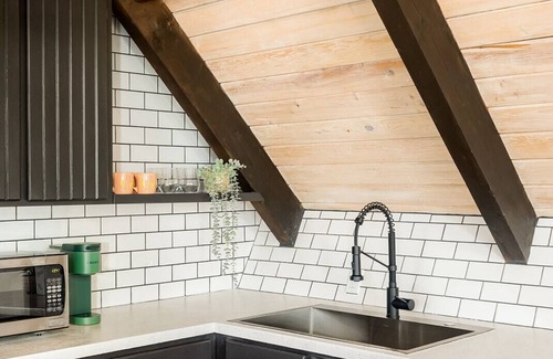 Cle Elum Cabin | Modern a-frame cabin near Roslyn w/hot tub