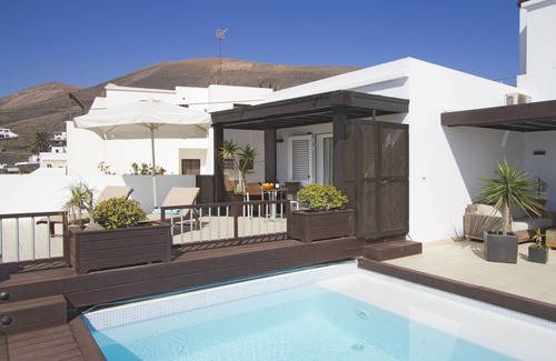 La Asomada Apartment | modern accommodation, large pool, sea view, satellite TV
