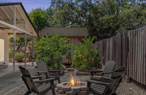 Fair Oaks House | Modern American River home in Fair Oaks