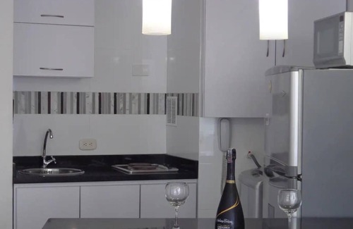 El Laguito Apartment | Modern and bright family-friendly 1BR apartment steps to the beach!