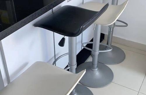 El Laguito Apartment | Modern and bright family-friendly 1BR apartment steps to the beach!