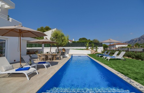 Javea Villa | Modern and comfortable villa in Javea, Costa Blanca, Spain with private pool for 6 persons