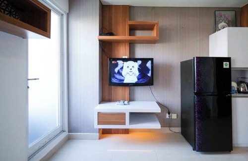 Surabaya Apartment | Modern And Compact Studio At Grand Sungkono Lagoon Apartment