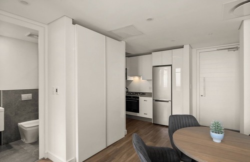 Greater Johannesburg Metropolitan Area Apartment | Modern and Convenient, 1 Bed Apartment