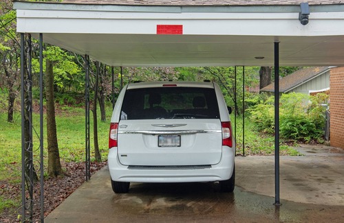 Little Rock Cottage | Modern and cozy cottage. Spacious and conveniently located near medical center
