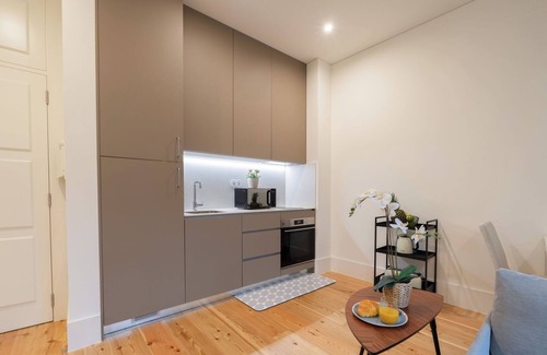 Guimaraes Apartment | Modern and Cozy Flat by HostWise