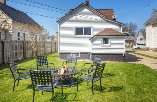 Holland House | Modern and Cozy Home close to Downtown Holland