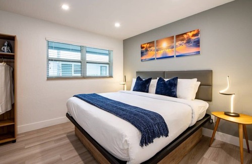 Poinciana Park Hotel | Modern and Cozy Apartment in Fort Lauderdale