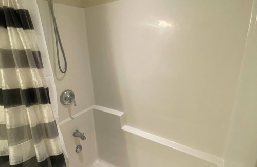 Gordon Head House | Modern and Private 1 Bedroom Suite.