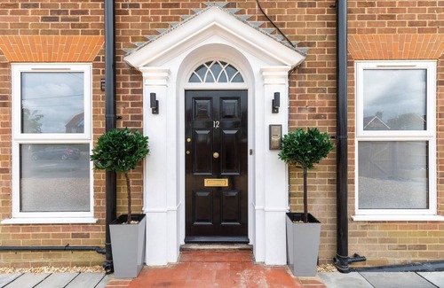 Littlehampton House | Modern and spacious 7 bedroom house