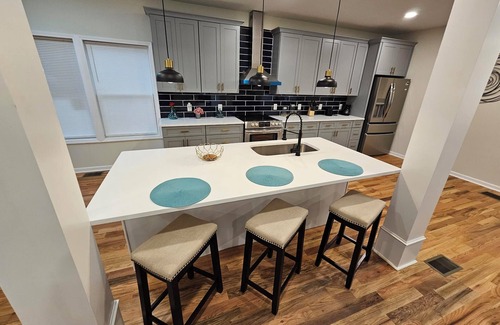 Atlanta House | Modern and Spacious 3-bedroom House with WIFI, Washer/Dryer "City Living"