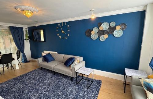 Bracknell House | Modern and Spacious 3 Bed retreat - Bracknell