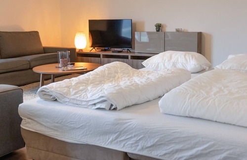 Buellingen Apartment | Modern and spacious vacation apartment near the Bütgenbach reservoir.