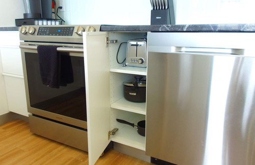 Umber View Heights House | Modern and Spacious with game/movie room.