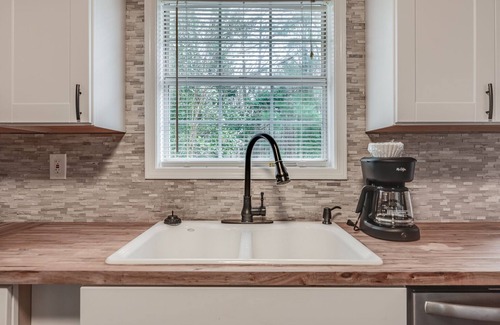 Town Center House | Modern and Stunning townhouse close to KSU