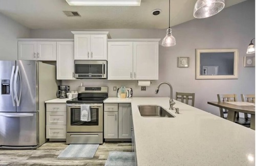 Carolina Forest Condo | Modern and updated 2 BR Condo on Golf Course, Sleeps 6!
