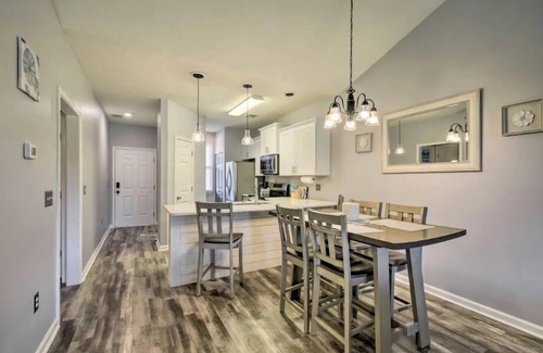 Carolina Forest Condo | Modern and updated 2 BR Condo on Golf Course, Sleeps 6!