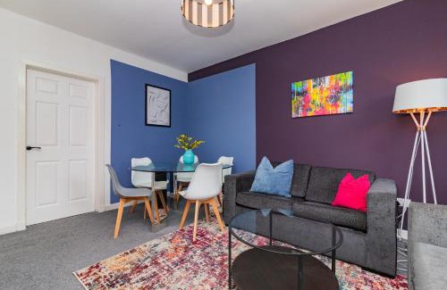 Motherwell Apartment | Modern And Vibrantly Designed Apartment