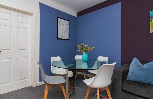 Motherwell Apartment | Modern And Vibrantly Designed Apartment