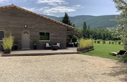 Montbrun-les-Bains House | Modern and warm wooden house in a quiet area