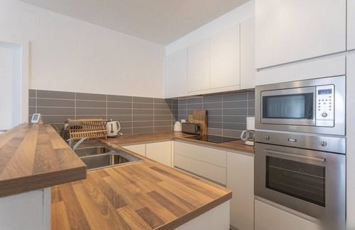 Koksijde-Bad Apartment | Modern apartment in heart of Sint Idesbald