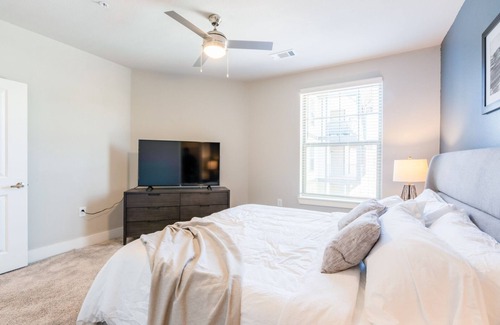 Briargate Apartment | Modern Apartment in Prime Location (ID4063X93)
