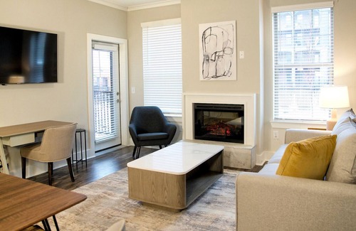 Briargate Apartment | Modern Apartment in Prime Location (ID2045X48)