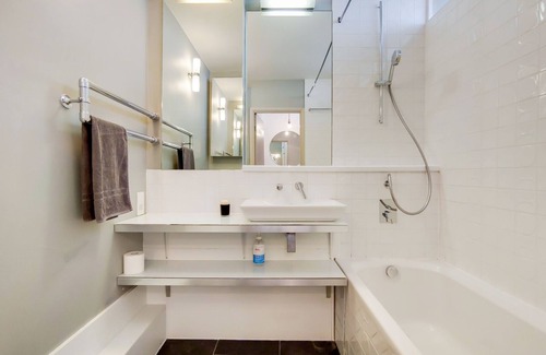 Swiss Cottage Apartment | Modern apartment 15 min from Piccadilly and Buckingham Palace