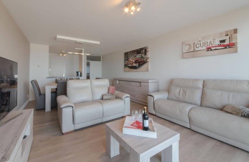 Blankenberge Apartment | Modern apartment with beautiful sea view!