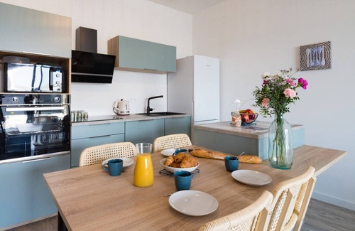 Porspoder Apartment | Modern Apartment by the Sea