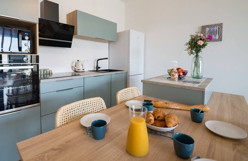 Porspoder Apartment | Modern Apartment by the Sea