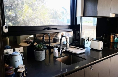 Chelsea Apartment | Modern Apartment Close to Beach