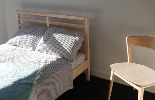 Chelsea Apartment | Modern Apartment Close to Beach